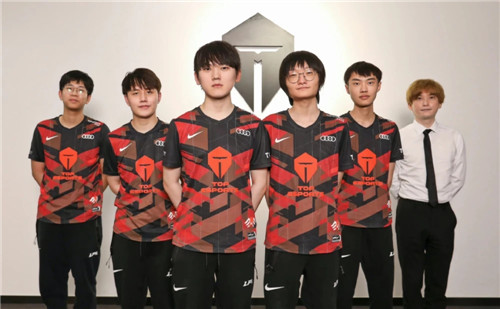 季中的表现 季中的表现