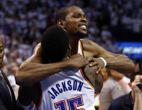 深深吸引 深深吸引